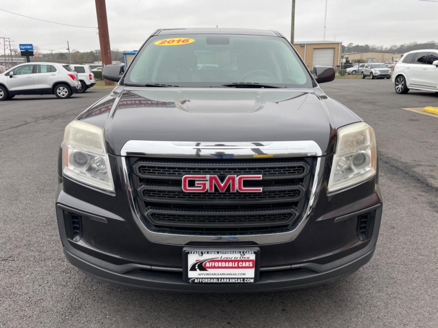 2016 Gray GMC Terrain (2GKALMEK7G6) with an 4-Cyl, 2.4 Liter engine, Automatic, 6-Spd transmission, located at 8008 Warden Rd, Sherwood, AR, 72120, (501) 801-6100, 34.830078, -92.186684 - Photo#2